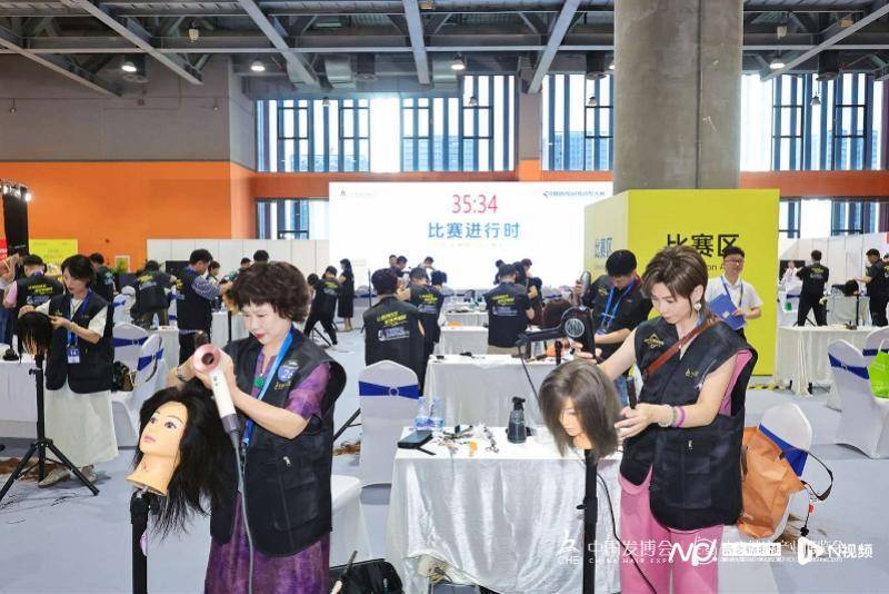 j9九游会假发男神天团秀、技能竞赛……发